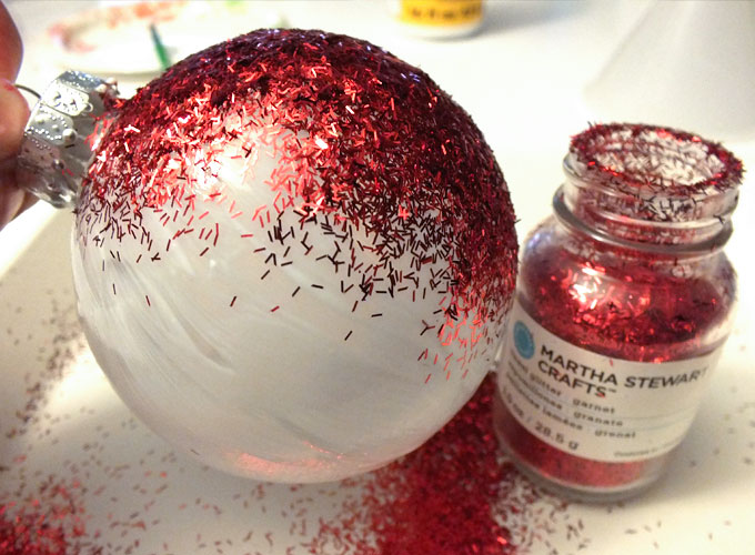 Red Glitter Christmas Tree Ornaments Two Sisters   Diy Glitter Ornaments Step2 