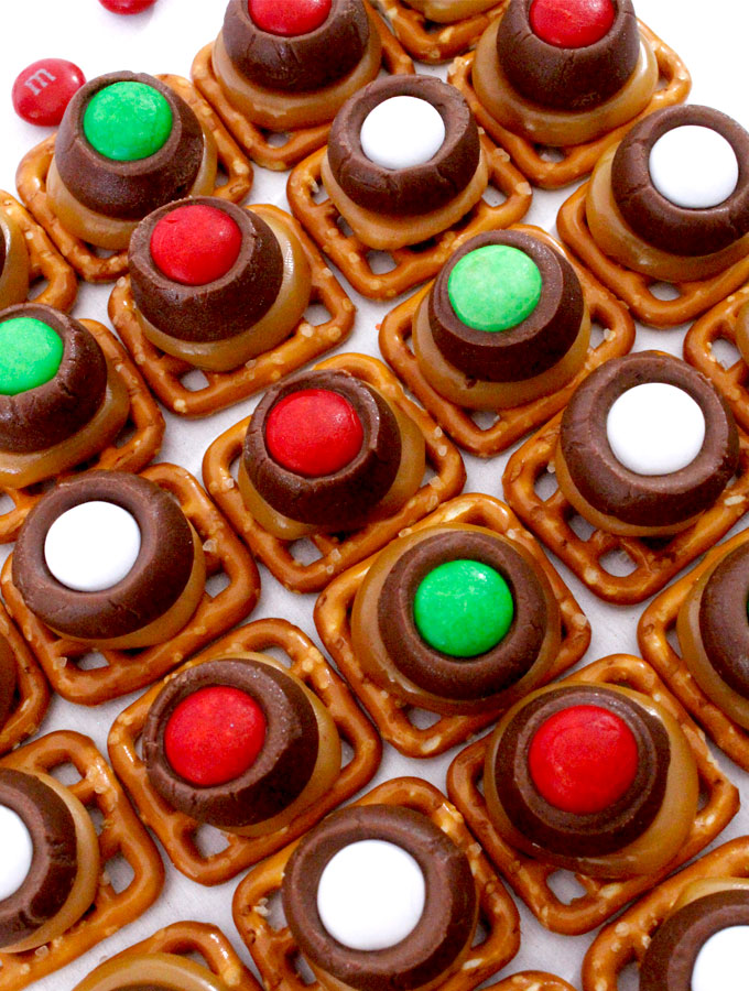 Christmas Chocolate Caramel Pretzel Bites