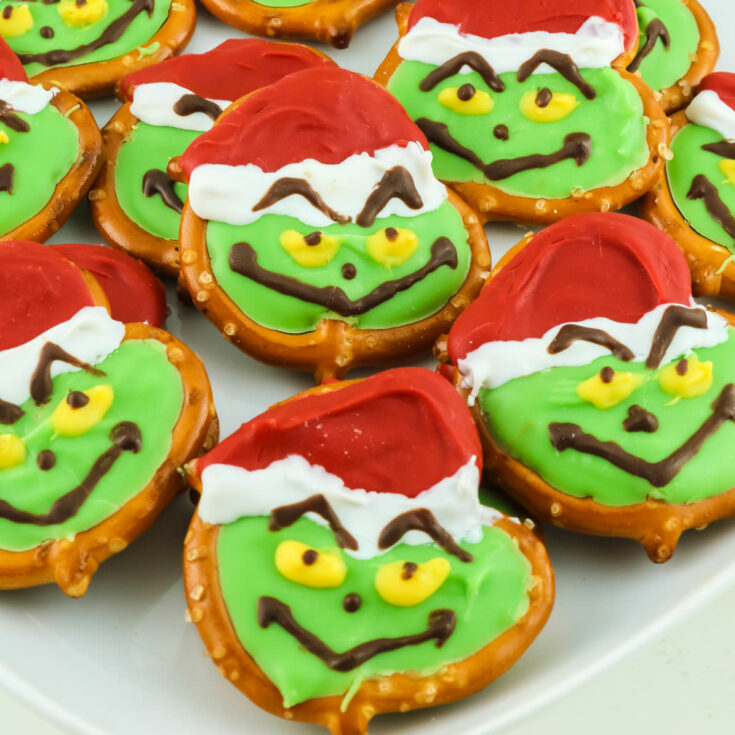 Grinch Pretzels