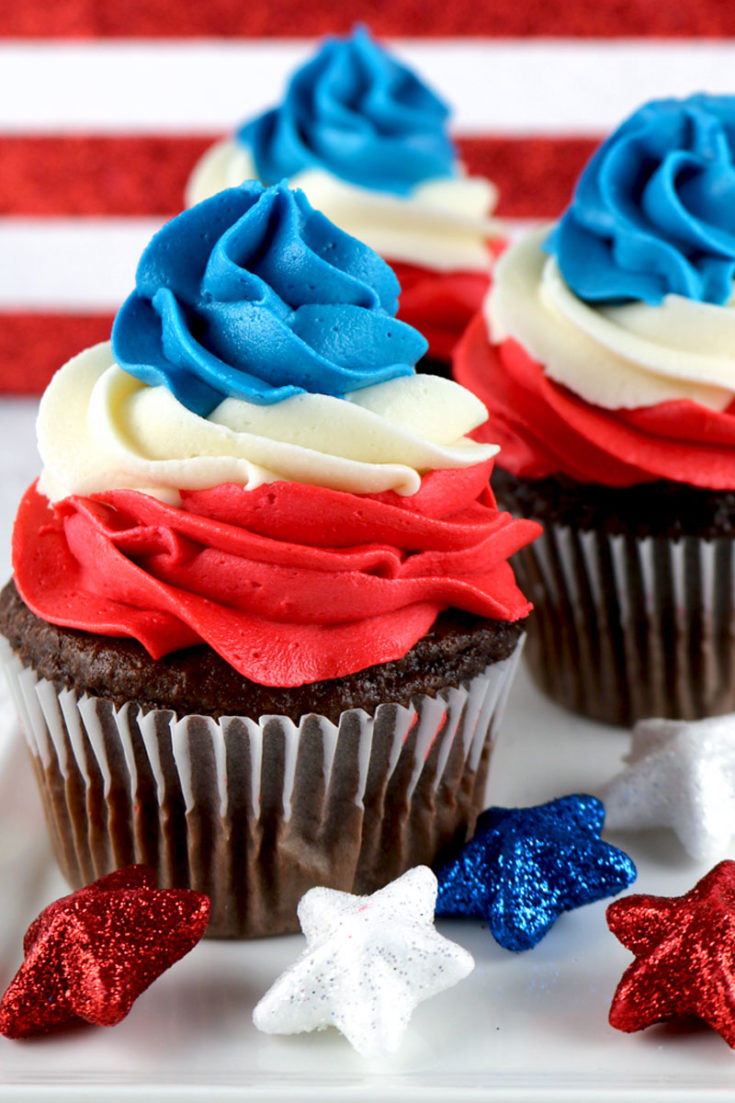 Patriotic Swirl Cupcakes - Two Sisters