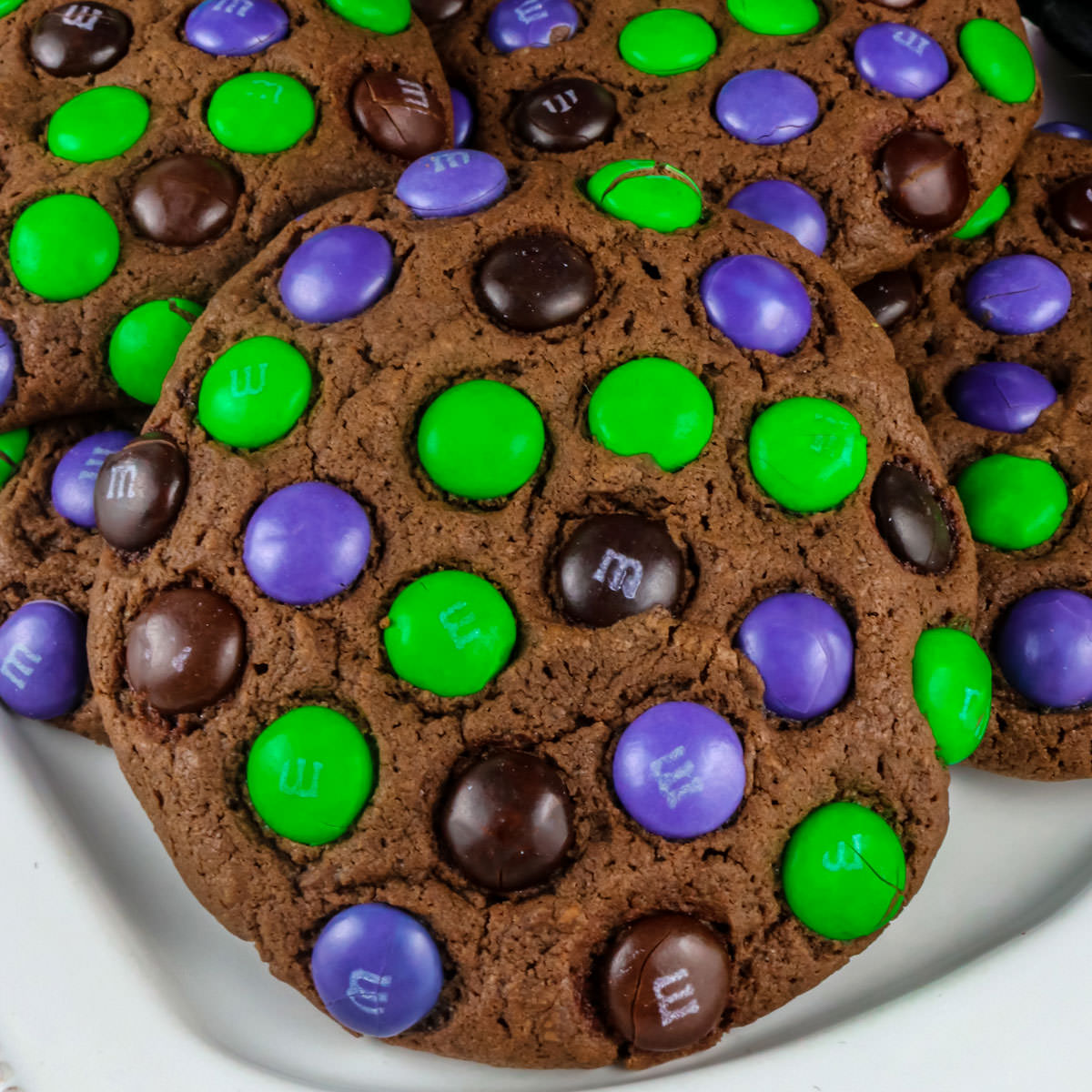 The Best Must Make M&M Recipes - Together as Family