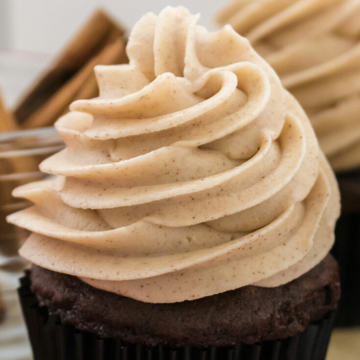 The Best Cinnamon Cream Cheese Frosting