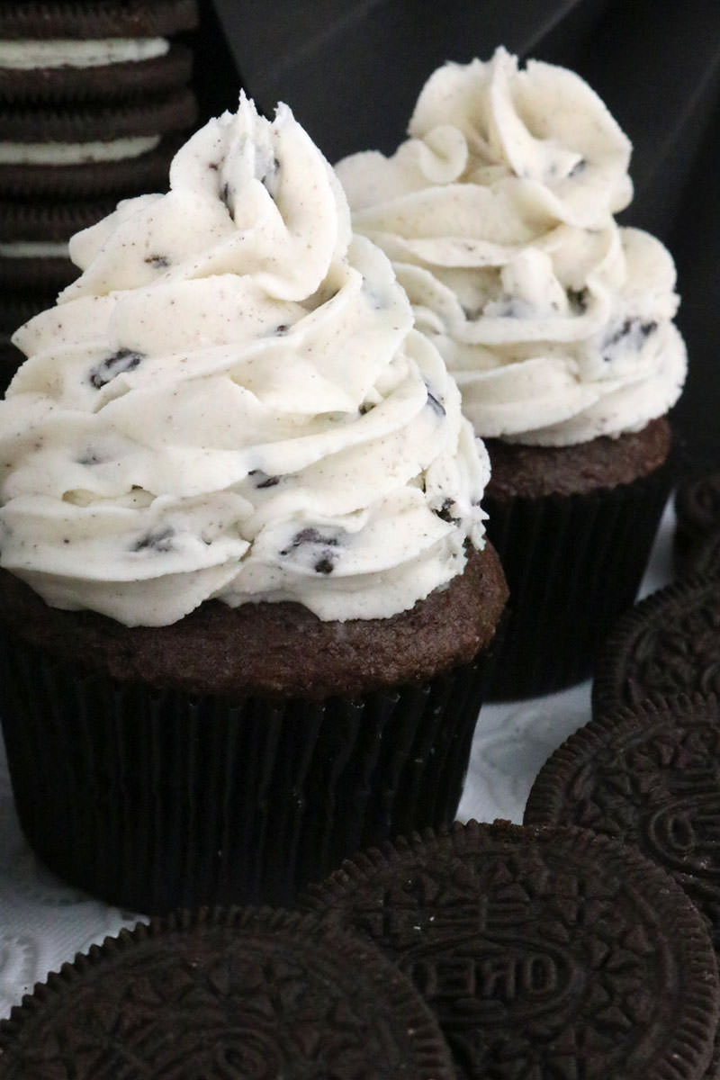 The Best Oreo Buttercream Frosting - Two Sisters