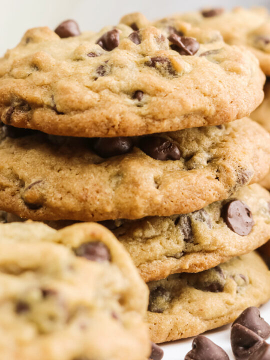 images of chocolate chip cookies