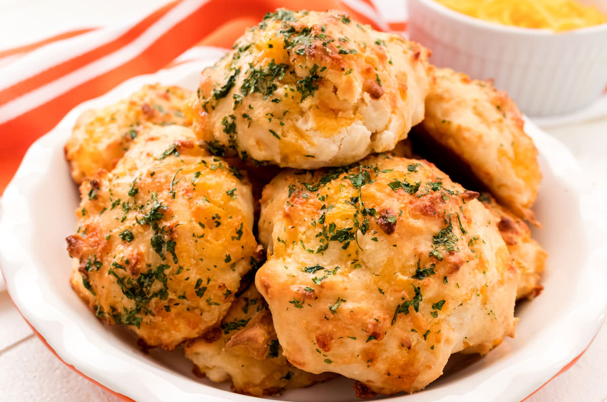 Cheesy Garlic Biscuits - Two Sisters